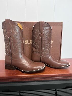 Forastero Men's 7 Woman’s 9 Western Leather Cowboy Boots
